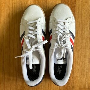 Adidas men’s sneaker size 10, white with blue and red stripes.